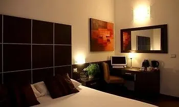Hotel Rome Place 2*,